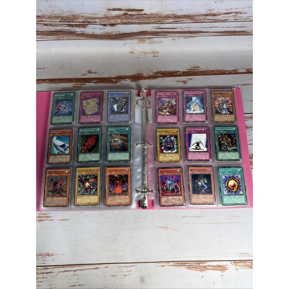 Vintage Yu-Gi-Oh! Trading Card Lot 252 Cards Mixed Holo Collection Binder - Picture 7 of 10